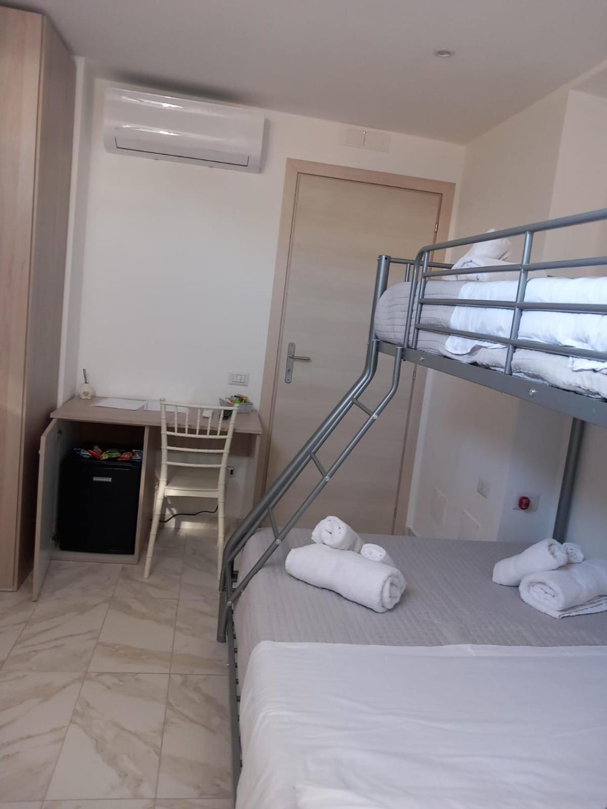 B&B Paestum Room Екстериор снимка