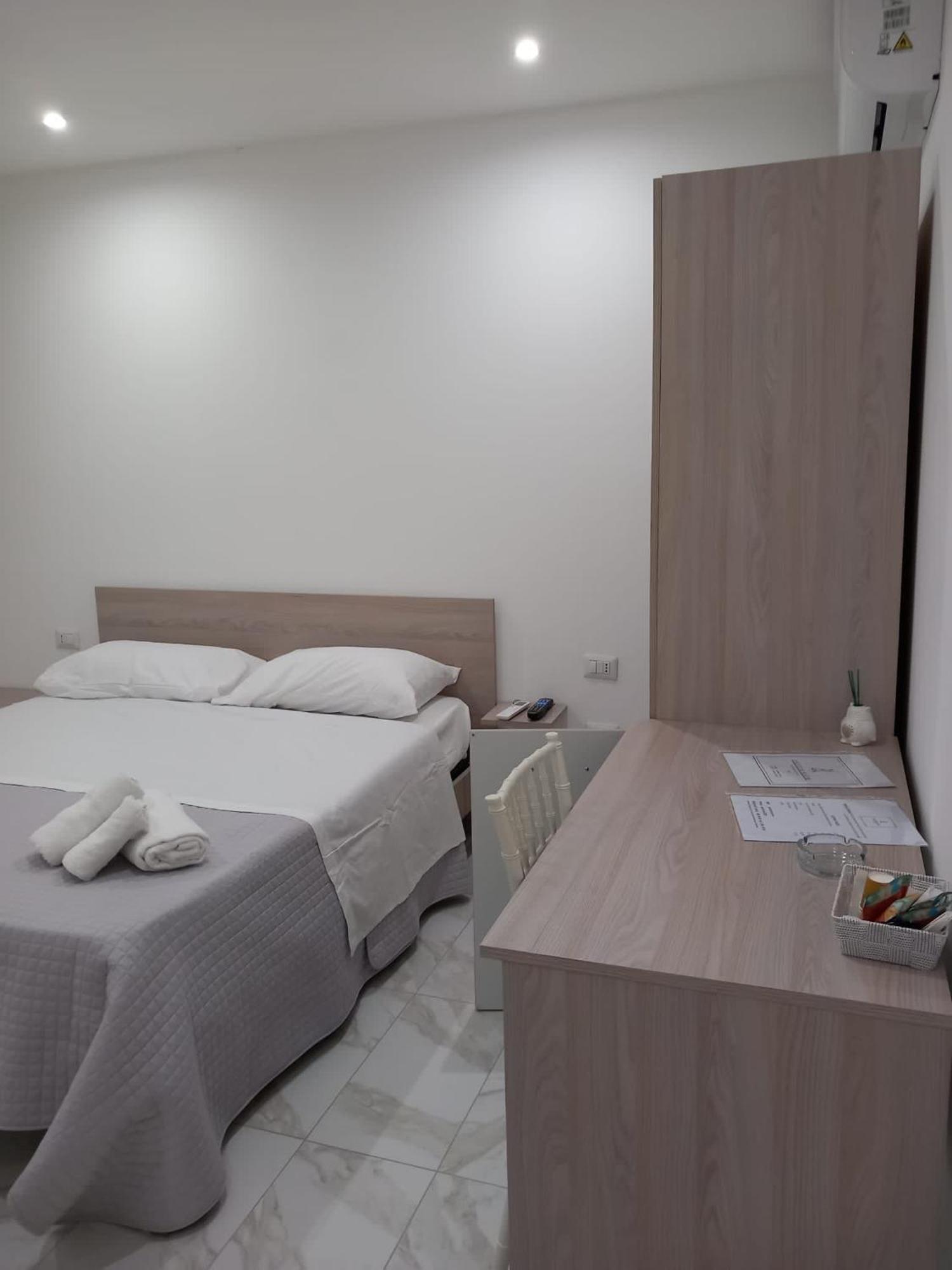 B&B Paestum Room Екстериор снимка